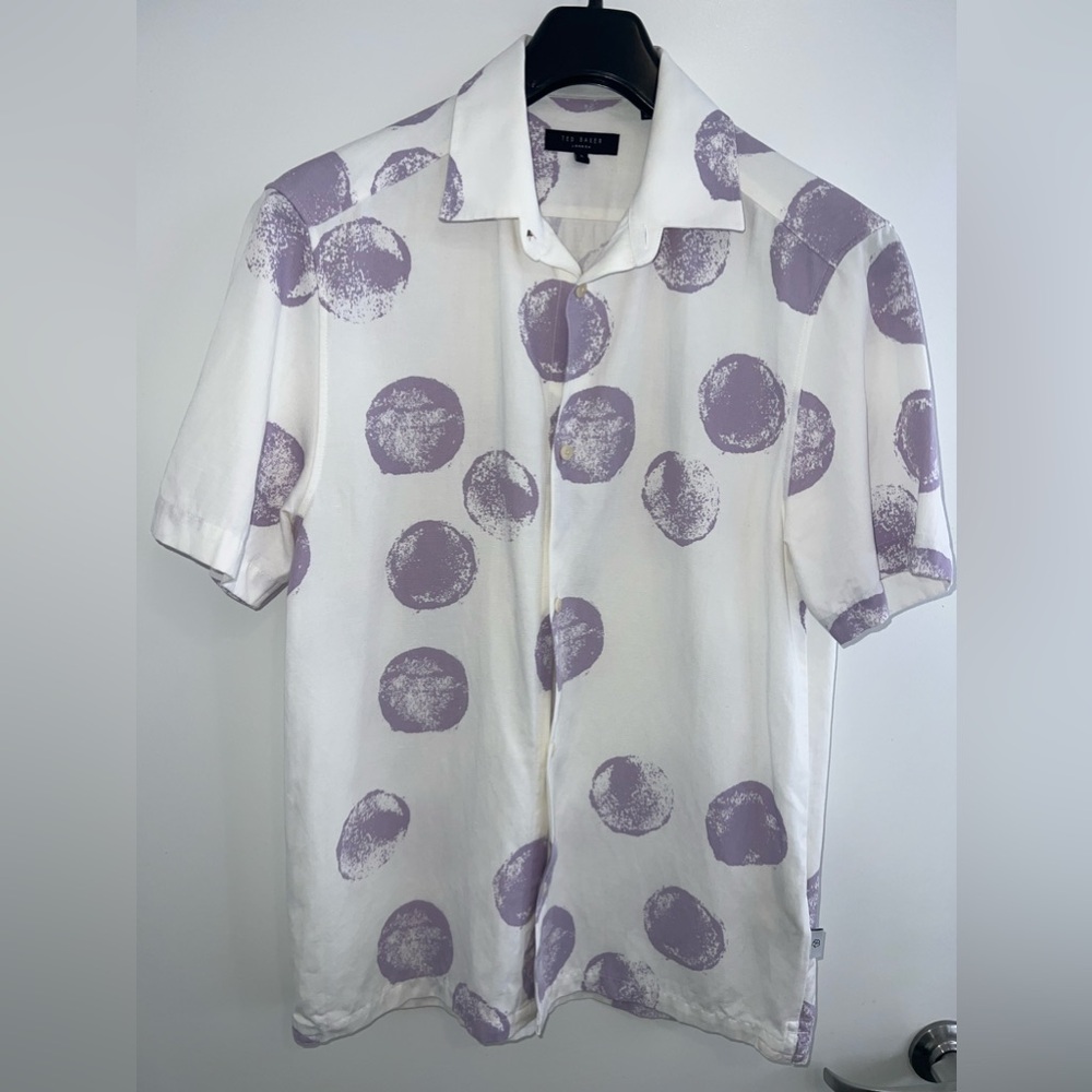 Ted Baker
Gophir Sponge Spot Print Shirt